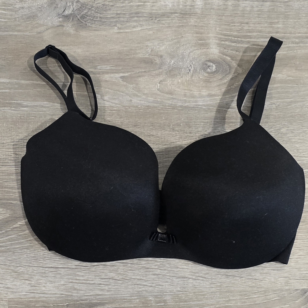 Victoria's Secret Black T-Shirt Bra with Molded Cups